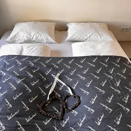 B&B Glockneralm - Hiking- And Skihotel Exklusively Accessible By Cable Car